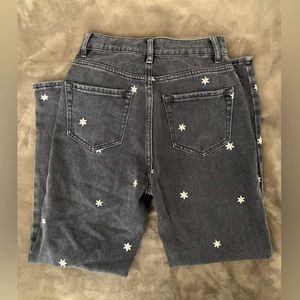 PacSun High-Rise Mom Jeans black embroidered Daisy size 22